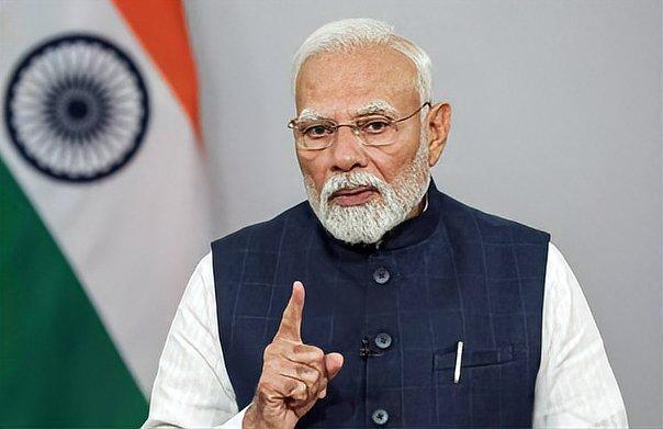 年度大冤种！特朗普让税18%遭背刺，莫迪5000亿承诺变空气特朗普刚在社交