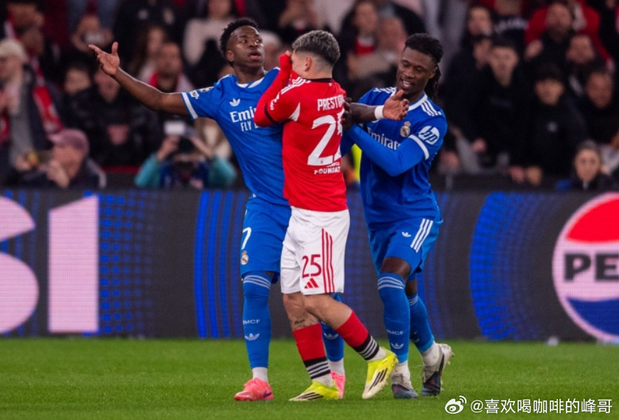 国际足联对维尼修斯和普雷斯蒂安尼的种族主义指控事件作出回应，宣布计划在2026年