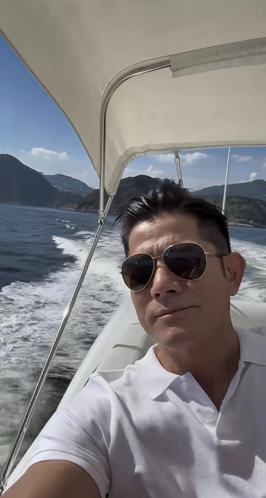 郭富城告诉我们，男人一定要多赚钱，这表情太凡尔赛了