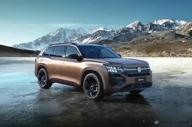 先说说这动力，它全球首发了第五代EA888发动机，这发动机可厉害啦！功率强还油耗