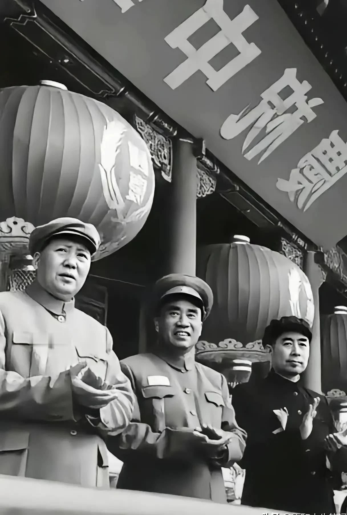 毛主席：“困难是事实，有多少就承认多少，不能采取“不承认主义”。我们要承认困难，