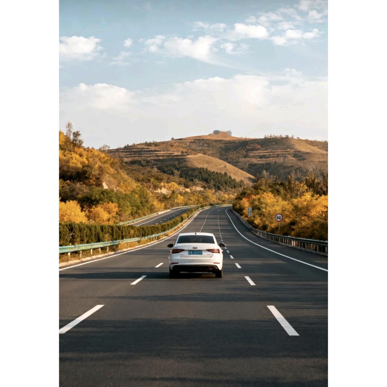 成都的老司机们注意啦！四川好几条高速的限速标准要变了，这些路可得多留意！