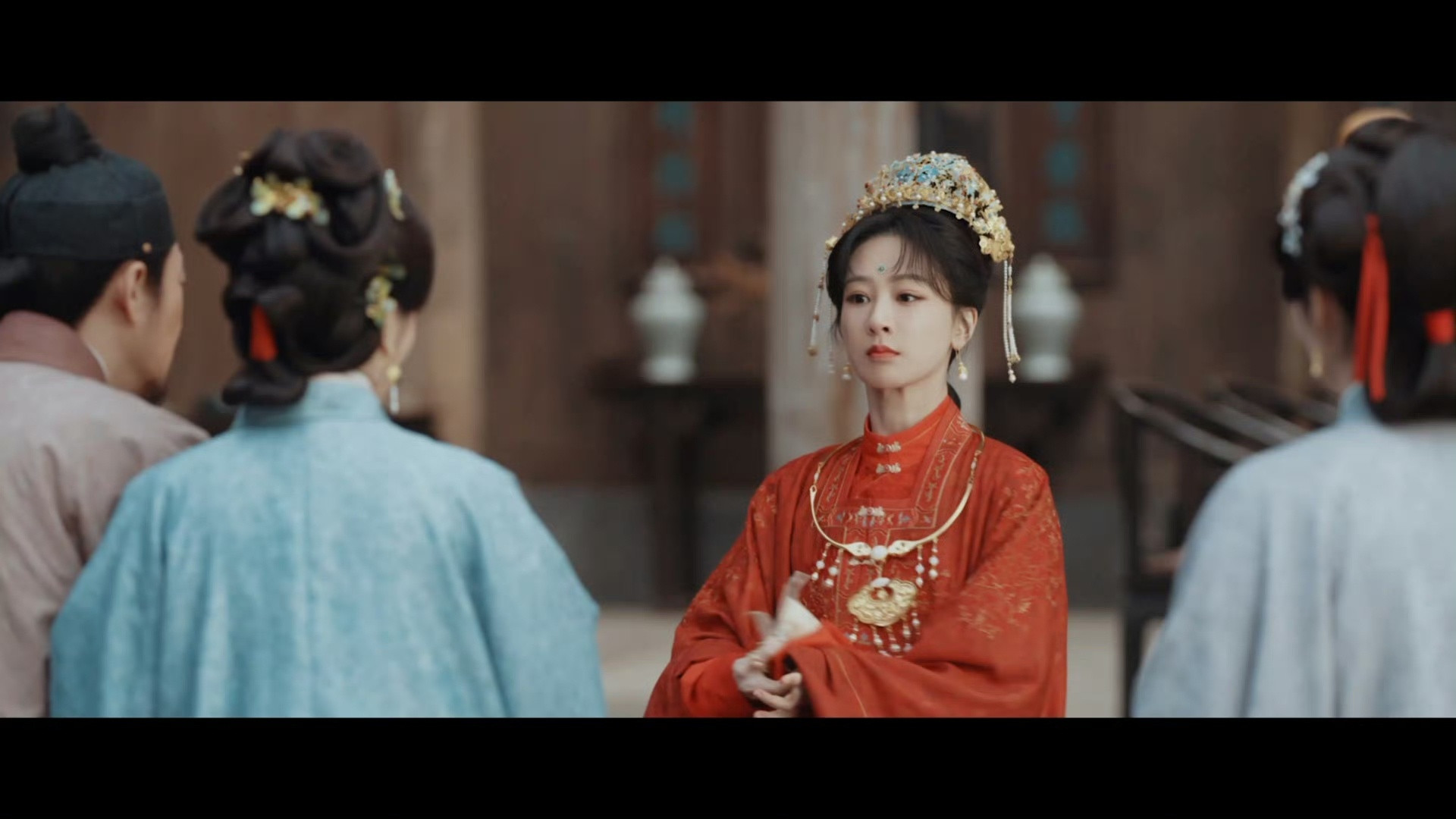 爱奇艺世界大会家业的预告片看着是真精致，风景如画，服化道应该下了很大功夫花了很多