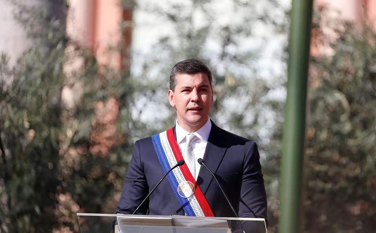 巴拉圭加速示好中国南美那边有个叫巴拉圭的国家，最近动作很大，急着想跟咱们中国