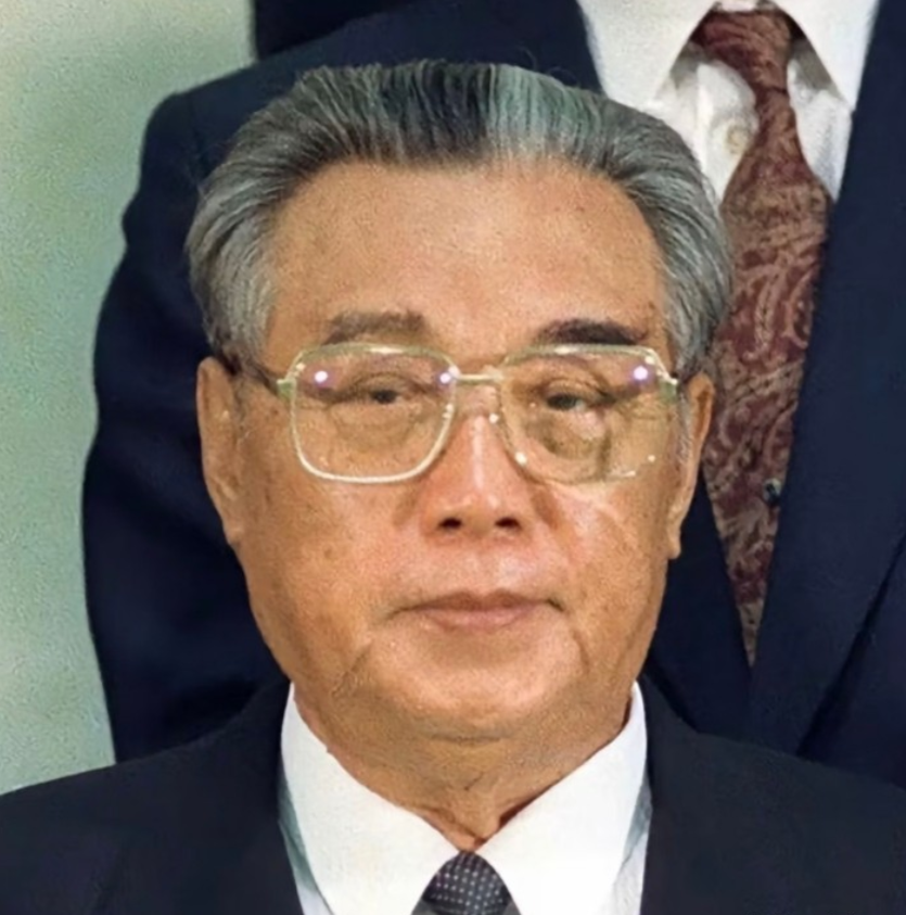 江苏前“一把手”韩培信，活成了老一辈领导的清流模板！他不沾烟酒，闲下来就泡