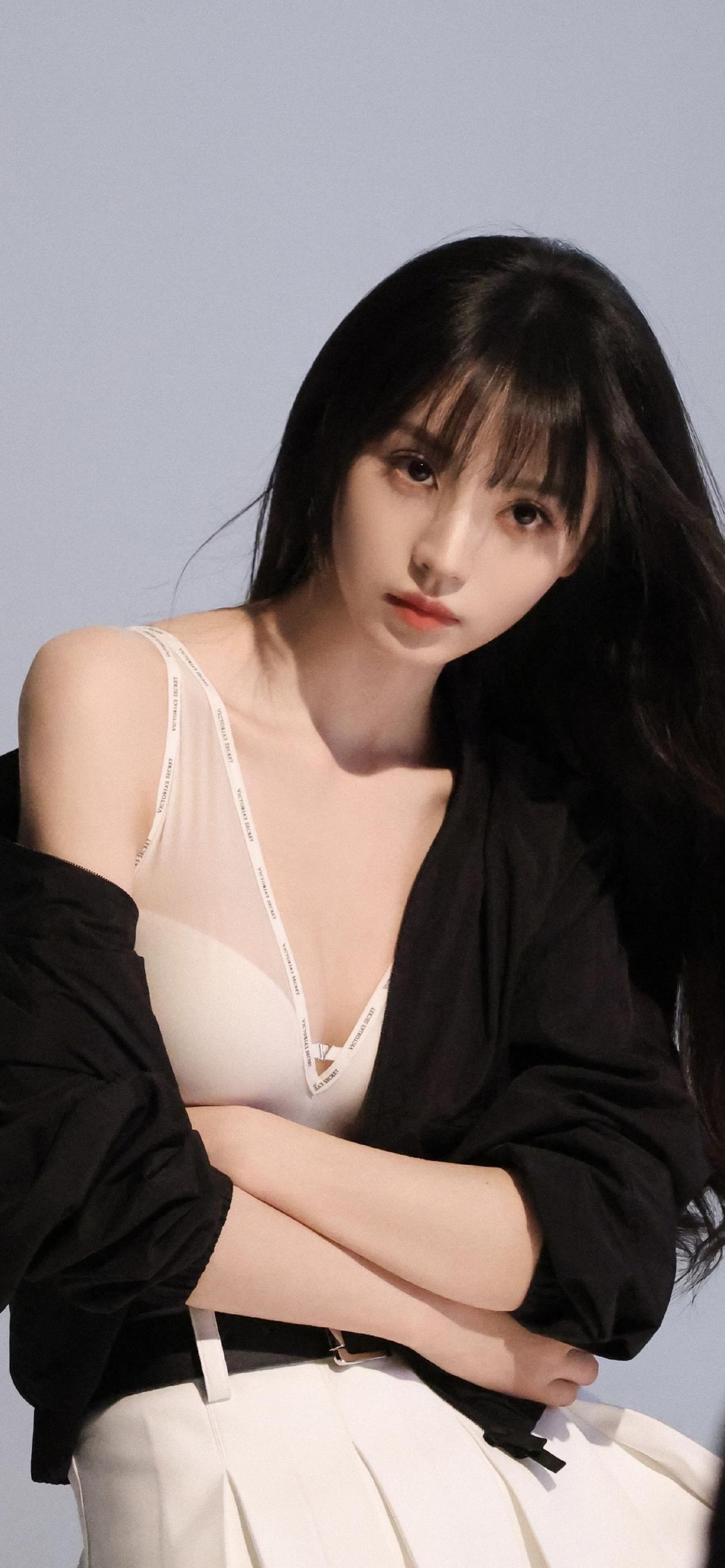 美女壁纸-第6220期-田曦薇