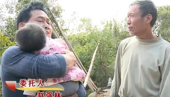 这是真男人！30岁男子，离异后无意得知，前妻竟然偷偷为自己生下了孩子，他不顾家人