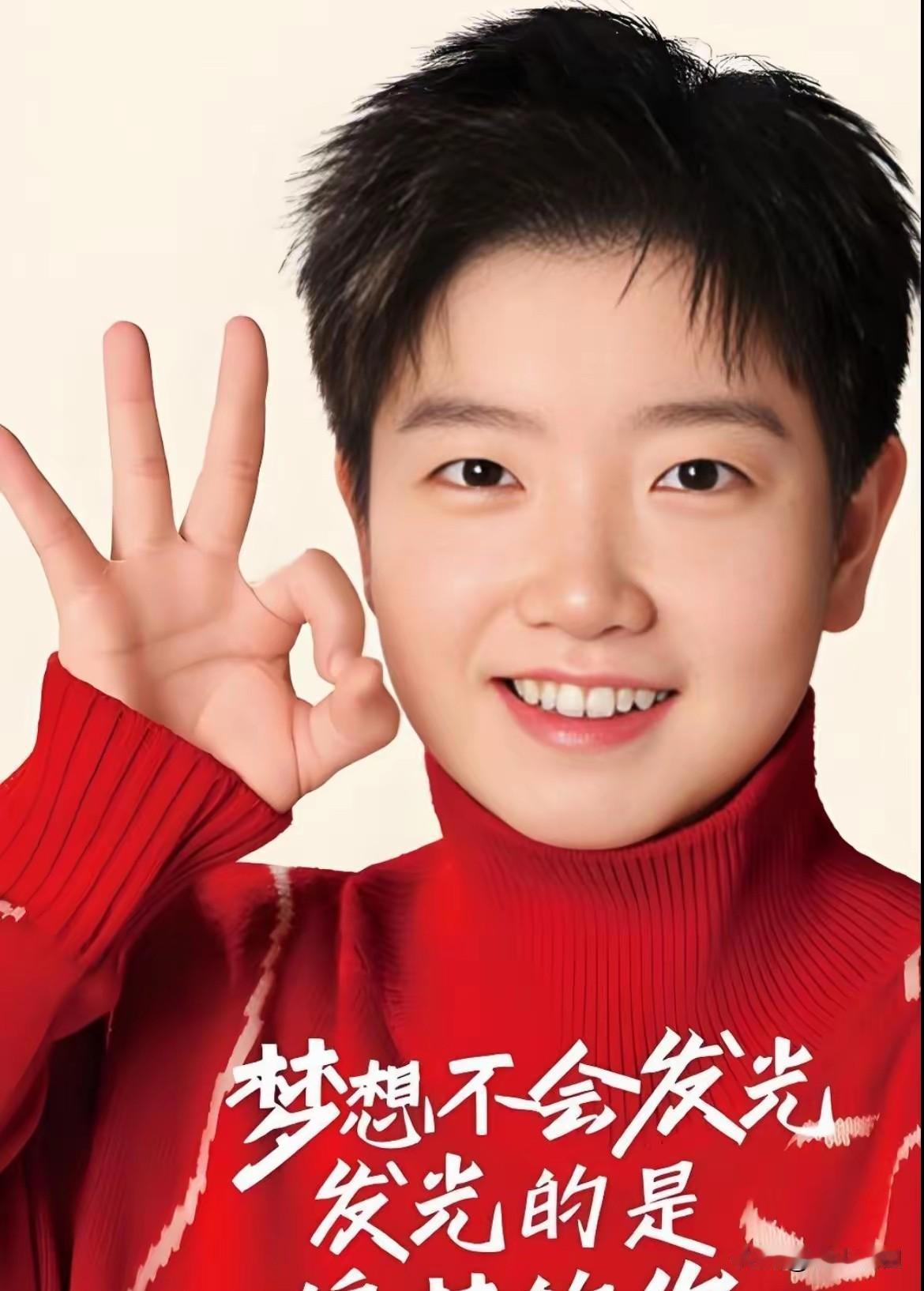 孙颖莎这姑娘又接新代言了，听说现在手里已经攥着27个品牌合约，从酸奶、汽车到美妆