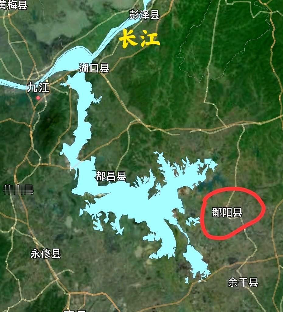 来了趟鄱阳才知道，这个以鄱阳湖为名的县城不在湖边。鄱阳有160万人口，自古鱼米