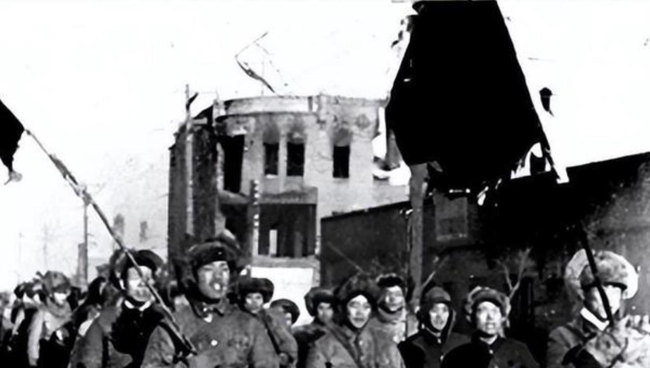 1948年，第四次打四平，东北野战军取得了大捷。1纵1师政治部主任李欣进城后，接