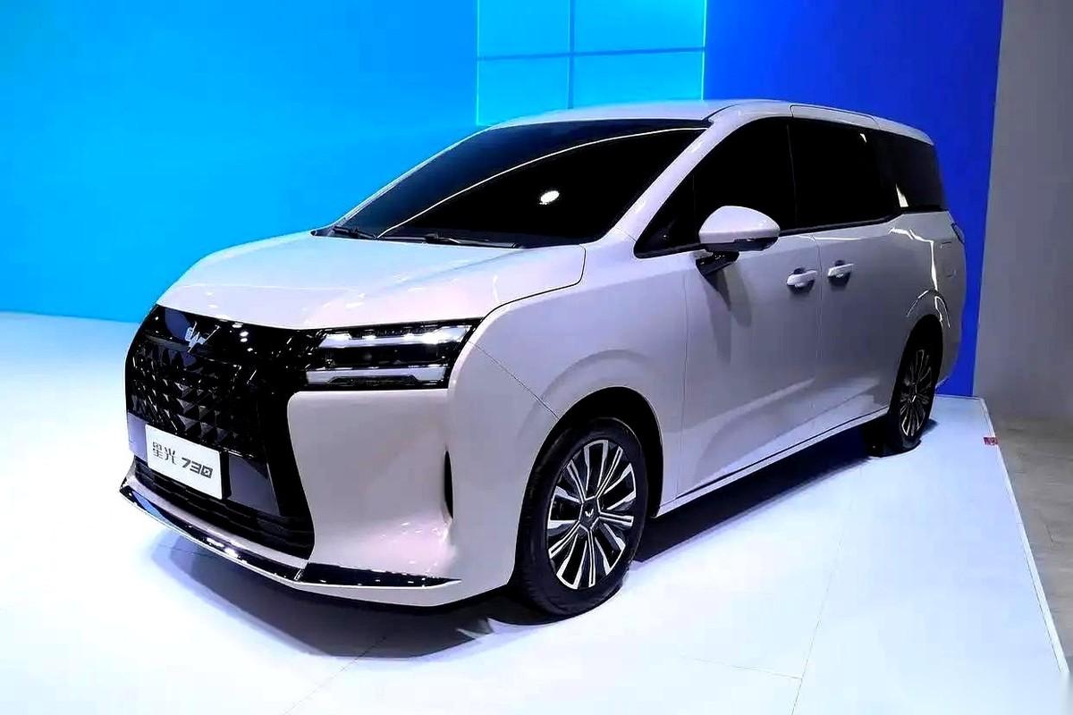 7万多块，搞定一台七座MPV。我再说一遍，七万多，七座，中间还是俩独立座位的2