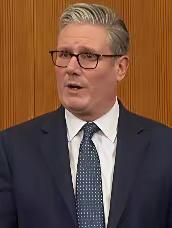 绝无仅有，英国近代史上第一人，直接和老美硬刚，他就是英国现任首相斯塔默！