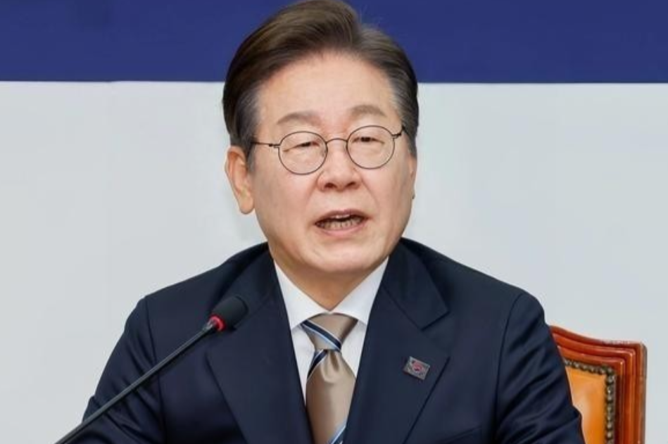 最近韩国总统李在明的一句话火了!有外国记者问韩国总统李在明,中国若武统台湾你帮不