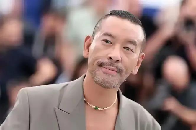 王晶还炮轰麦浚龙导演说他根本都不会做导演其实麦浚龙不错的，论导演他拍了《僵尸