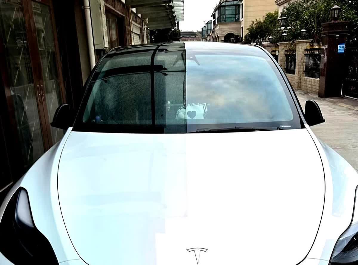 特斯拉modely新款出来以后老款在市场上就特别的畅销，特别二手的特斯拉，朋友