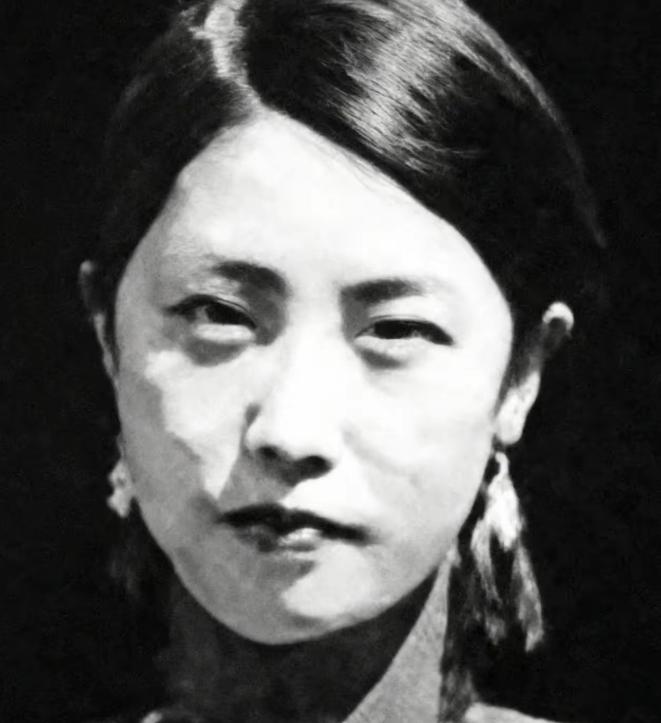 抗日英雄赵伊兰，为了给杨靖宇将军报仇，她利用满洲特科的特殊身份，只身潜入叛徒程斌