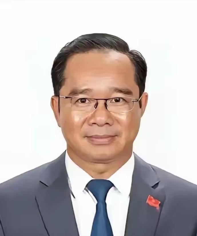 越南国立大学的阮文泰教授：“虽然我个人对中国有意见，但不得不承认，在黄种人当中，