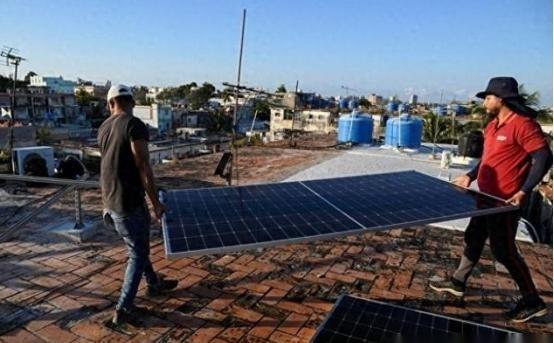 万万没想到，把古巴从每天停电二十小时的绝境里拉出来的，不是哪国的运油船，而是中国