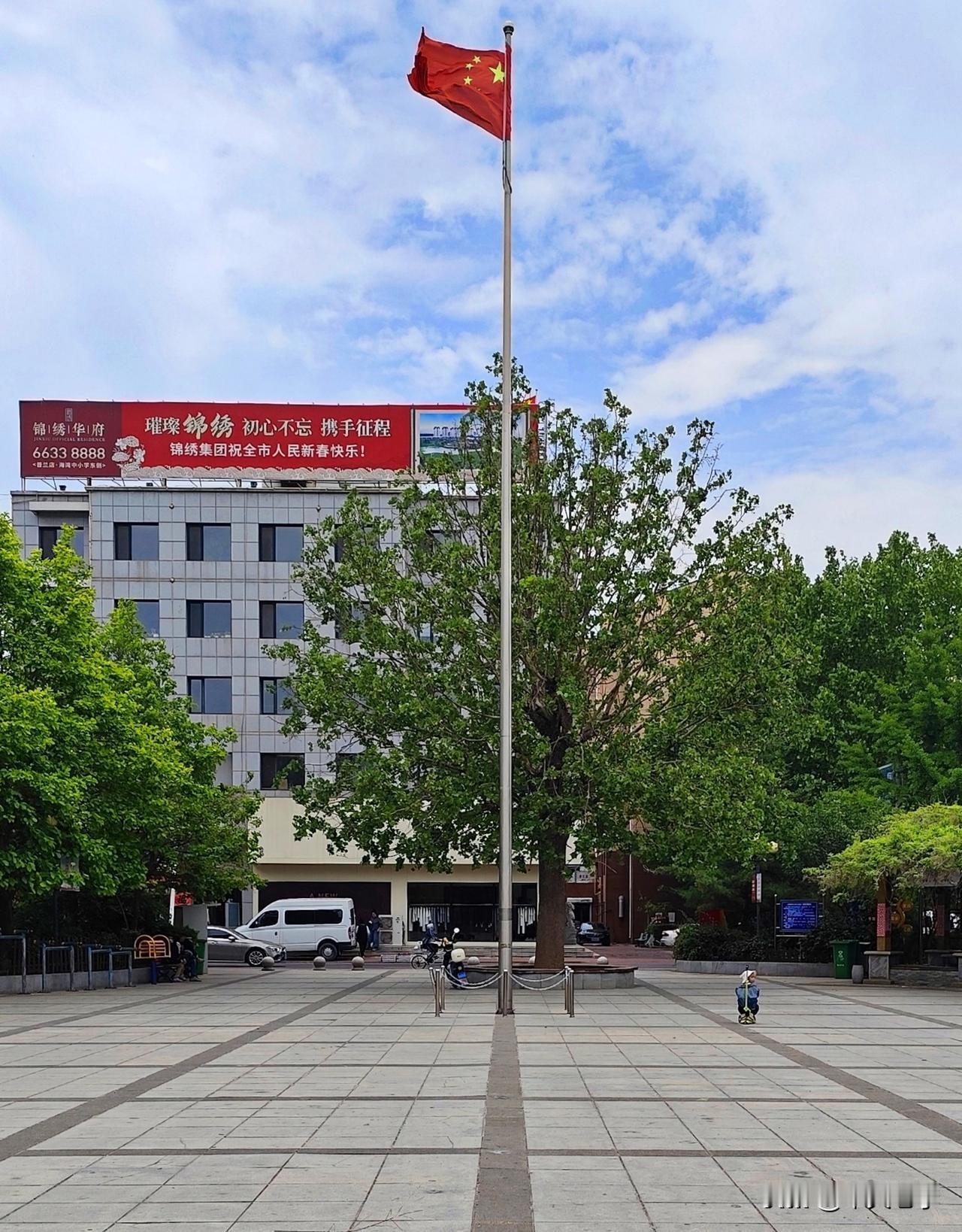 随拍辽南普兰店的街头巷尾。普兰店位于辽东半岛南部，行政上隶属于大连市。虽然普兰