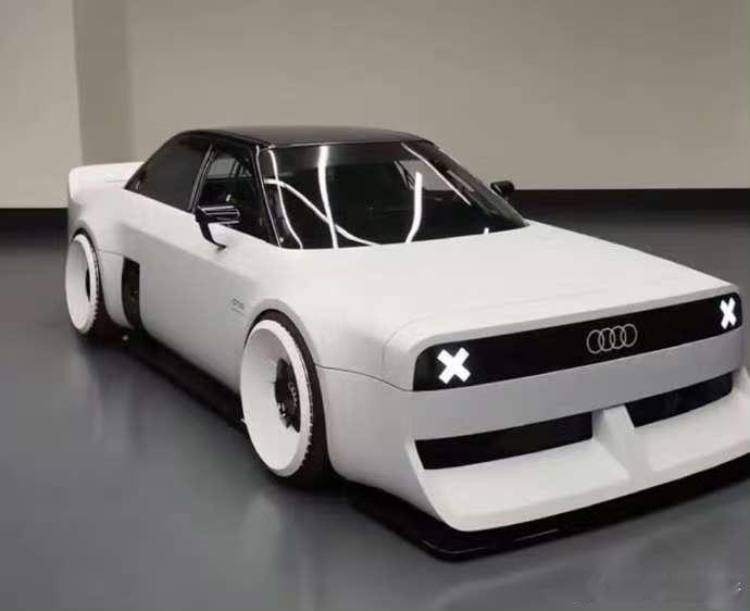 奥迪这款GT50复古概念车看着是真有八九十年代赛车那味儿了，棱角分明的造型特别有