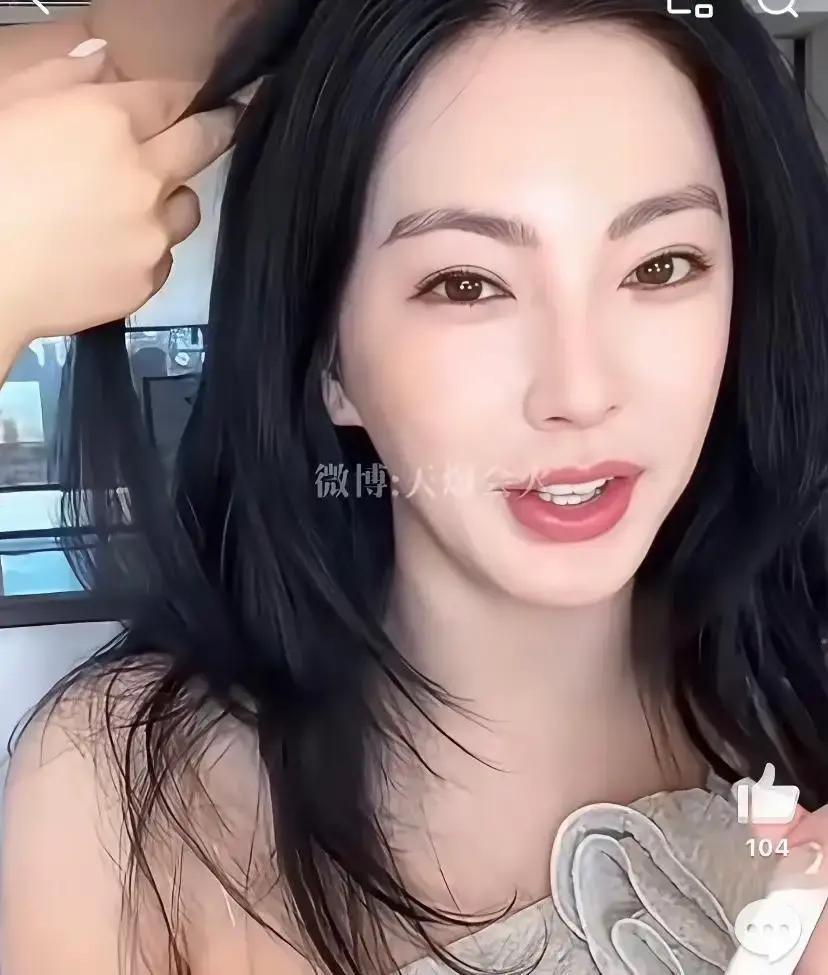 娱乐圈里混，最怕被知遇之恩这四个字给死死绑住前阵子张雨绮被娱记逮住追问，为啥