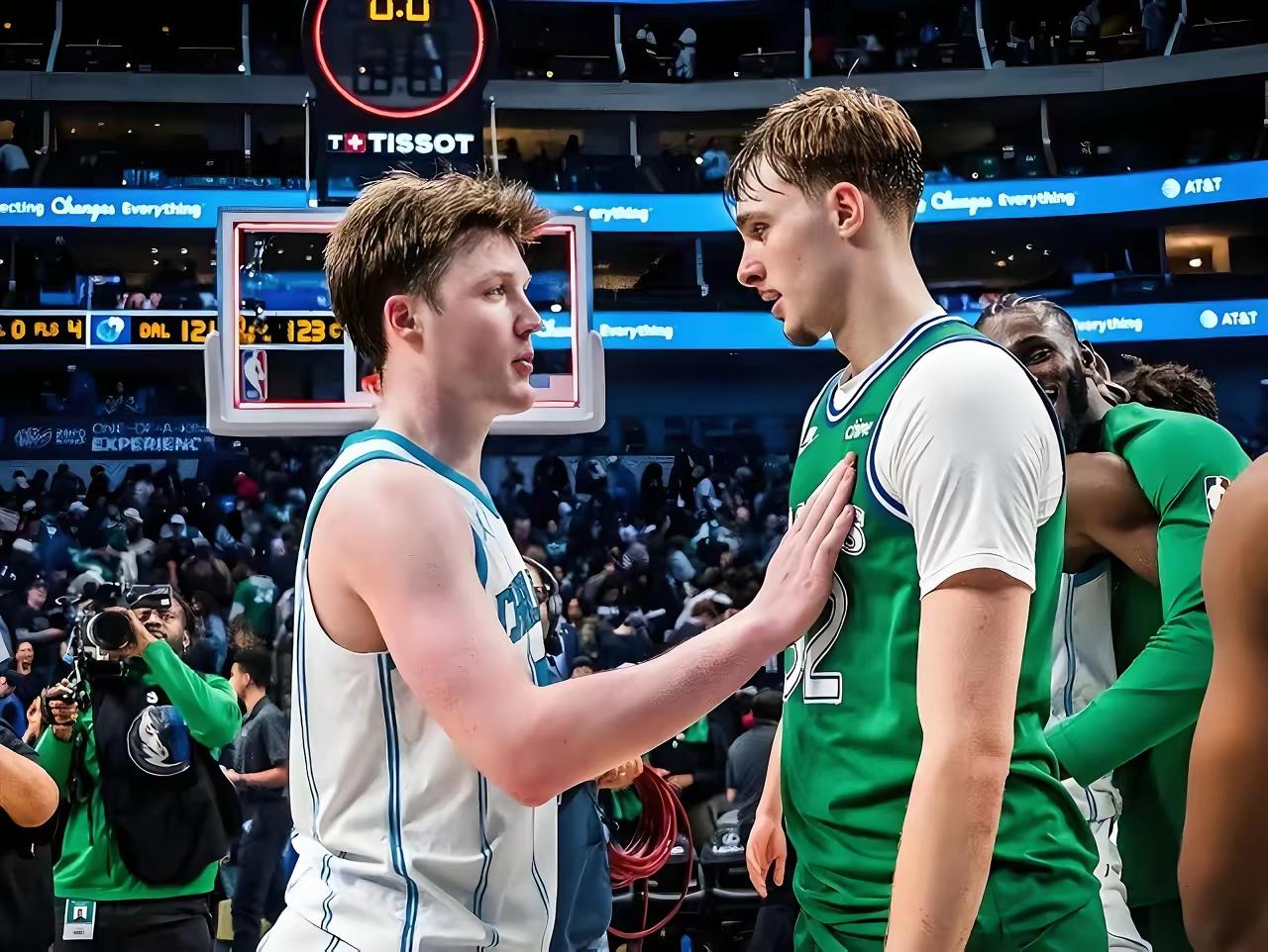 弗拉格砍51分最近新秀也竞争不过克尼普尔独行侠输给魔术，弗拉格砍下51分6篮