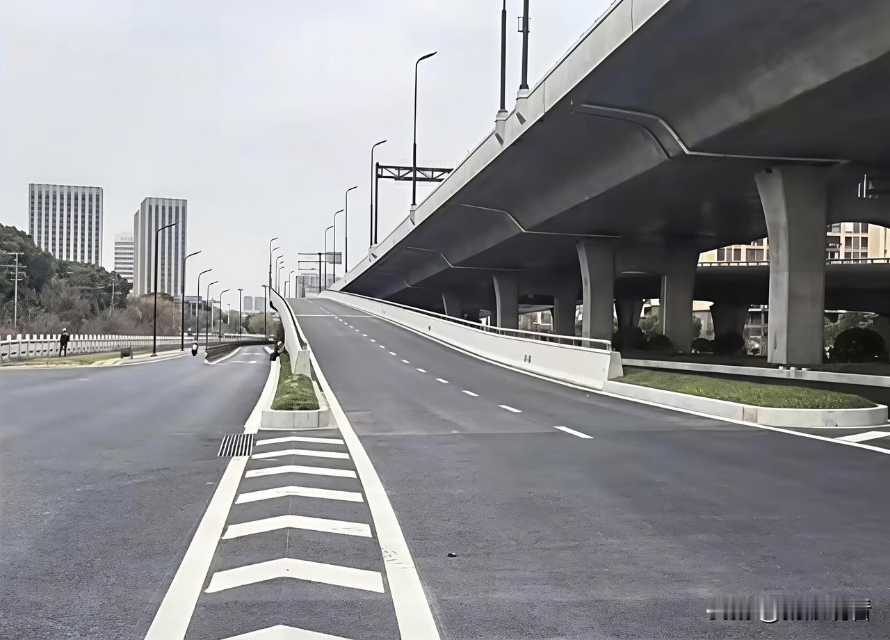 扬州通勤党狂喜！润扬快速路南延提前通车🚗扬州人速看！润扬快速路南延工程本