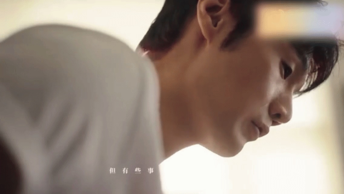 李荣浩40岁状态40岁的李荣浩状态绝了！近照里颜值与身材双在线，紧致轮廓+挺拔