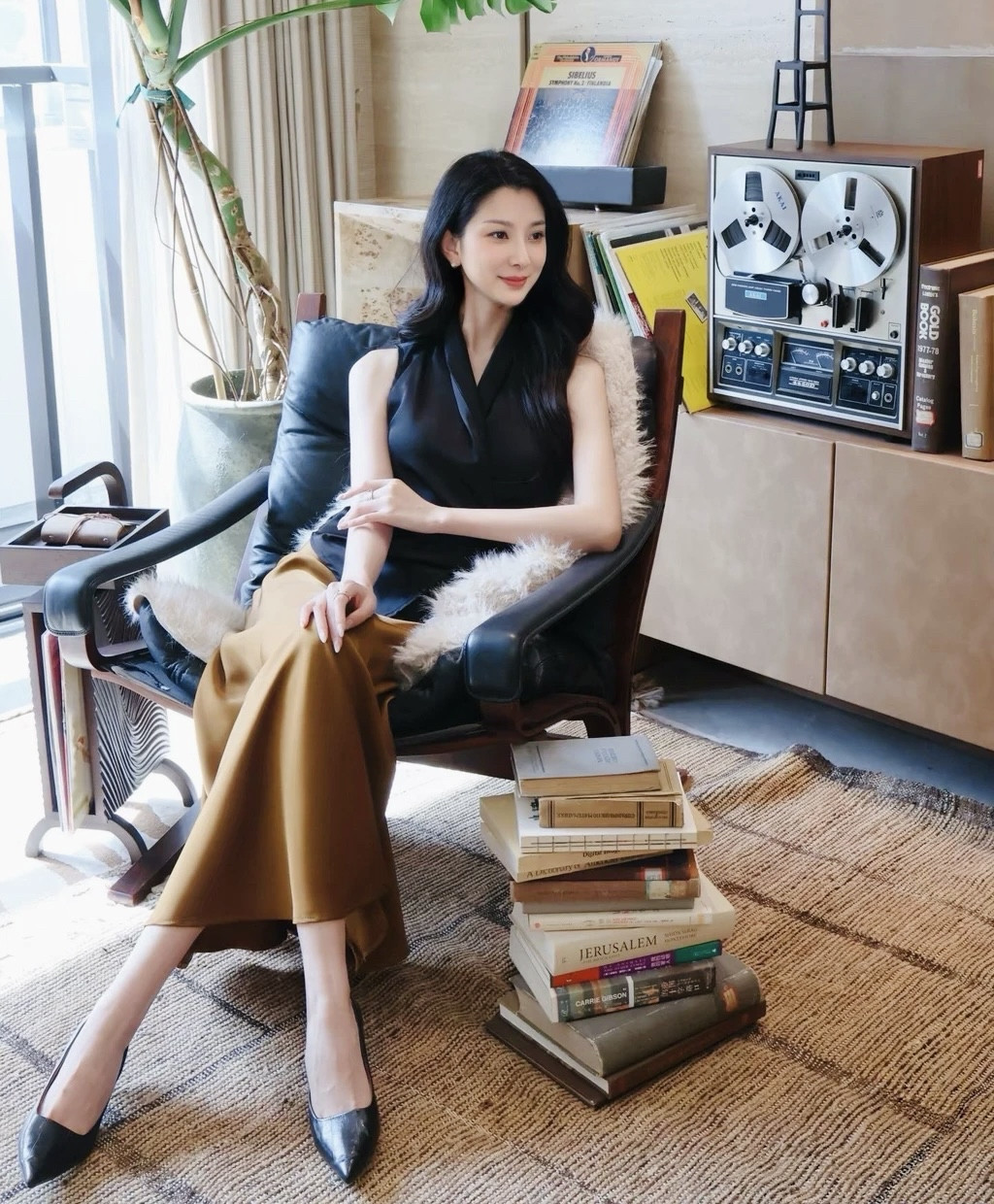 极品美女，迷人养眼，高品质，高水平很耐看