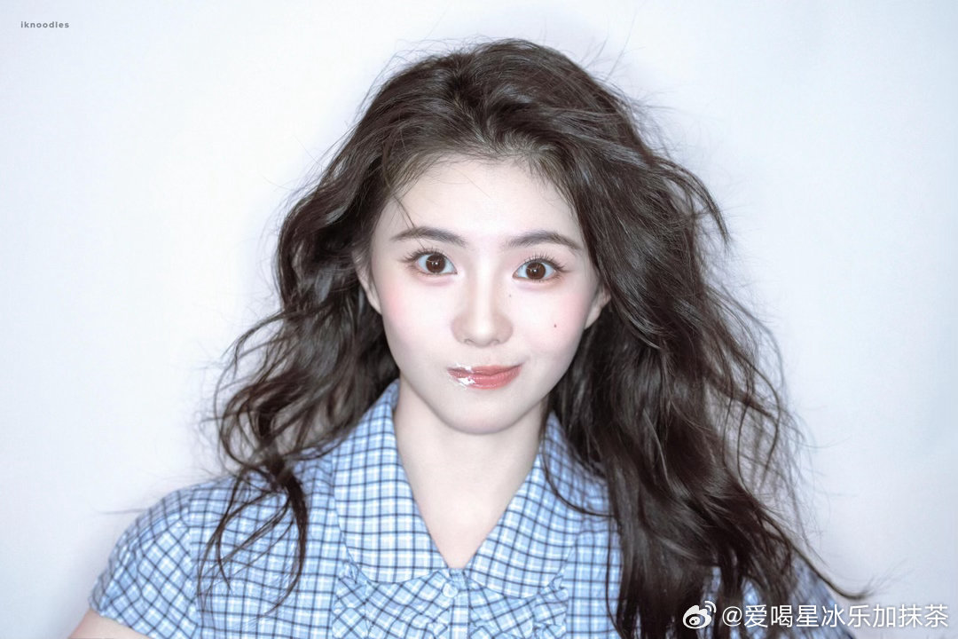 刘浩存鬼马少女，有人知道这种头发怎么卷的吗刘浩存