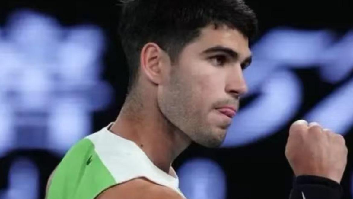 惊险逆转！阿尔卡拉斯医疗暂停绝杀晋级澳网决赛