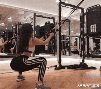 学霸女神健身6个月后, 身材越来越出众, 择偶要求身高达到185cm!