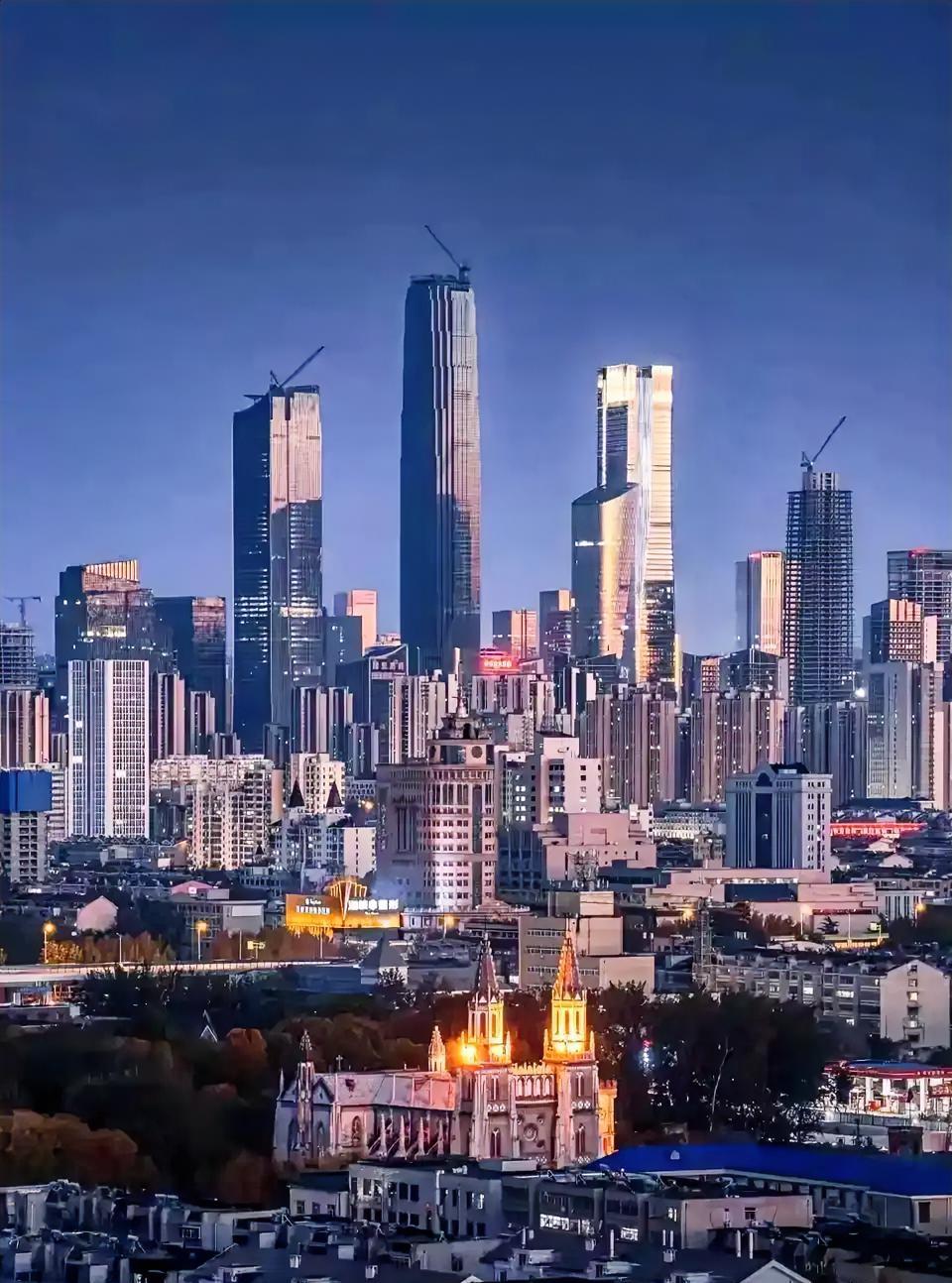 济南城建跃升第11名：都会感领先青岛，起步区重塑山东之心在2026年权威城市