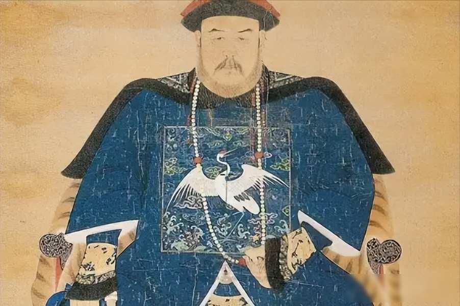 雍正死了以后，乾隆下令，释放自己十叔和十四叔，不再囚禁二人。老十四胤禵走出囚所，