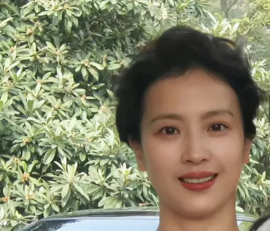 万万没想到！原来“神仙姐姐”刘亦菲还有这么段故事！1987年，她妈妈刘晓莉在武汉