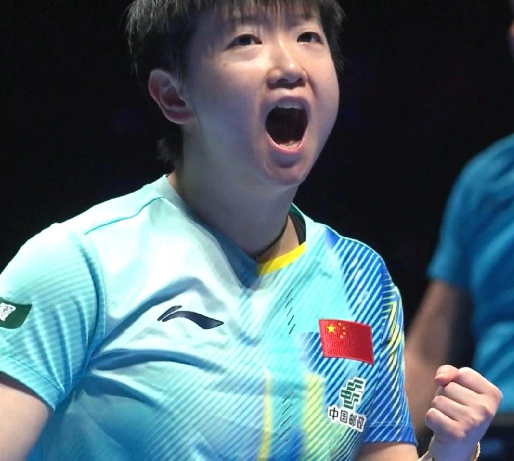丝毫不慌，孙颖莎完成惊天逆转！在这场乒乓球世界杯女单对决中，孙颖莎展现出了