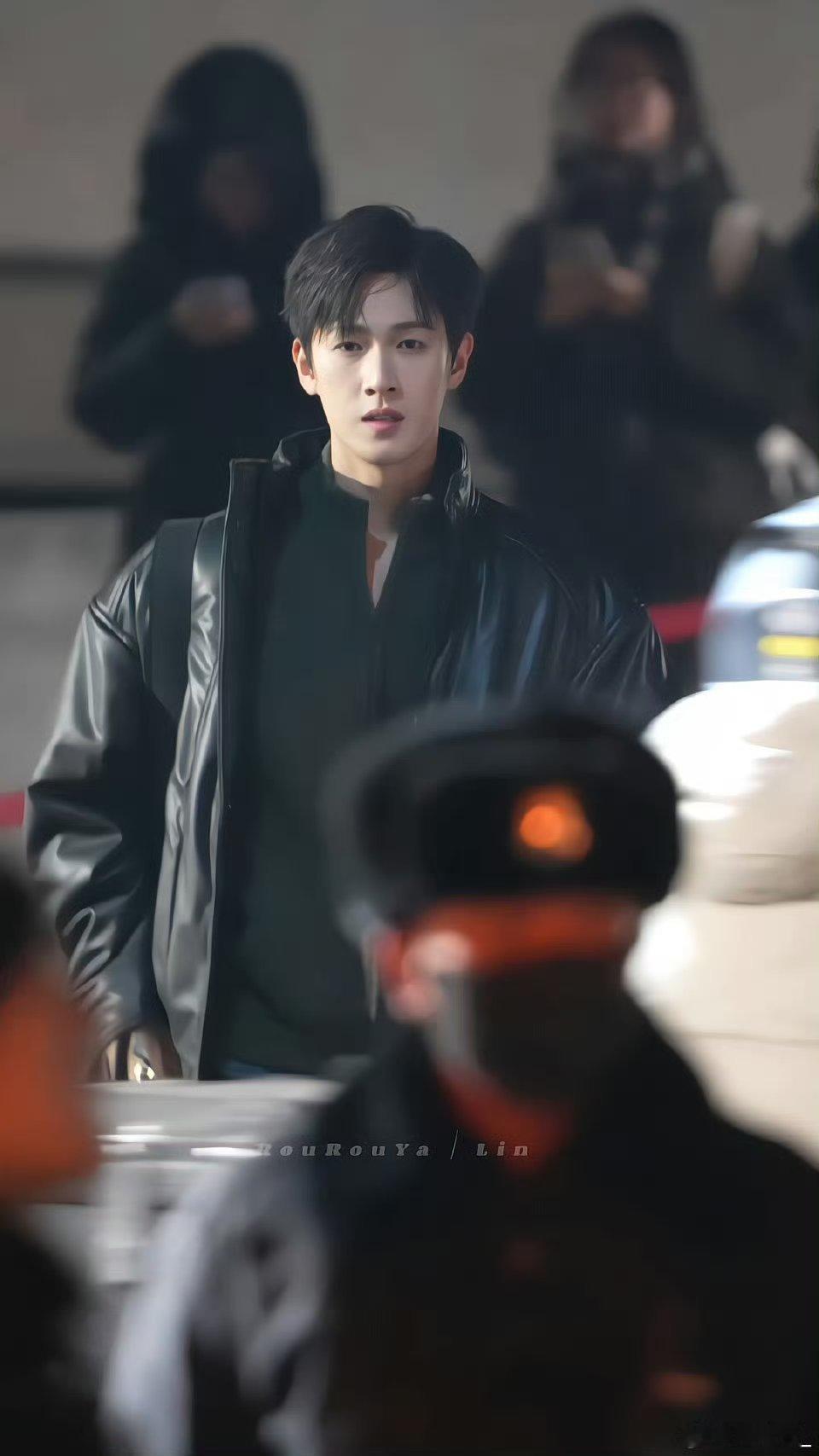 我滴天，要被迎面走来的李昀锐帅晕啦，好🈶少年感