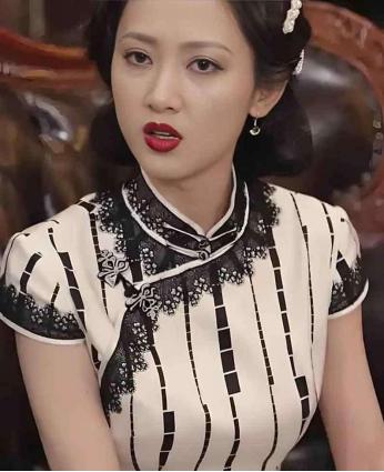 1936年，胡宗南爱上了有夫之妇黄鹤云，他甩给对方1000大洋：“钱归你丈夫，你