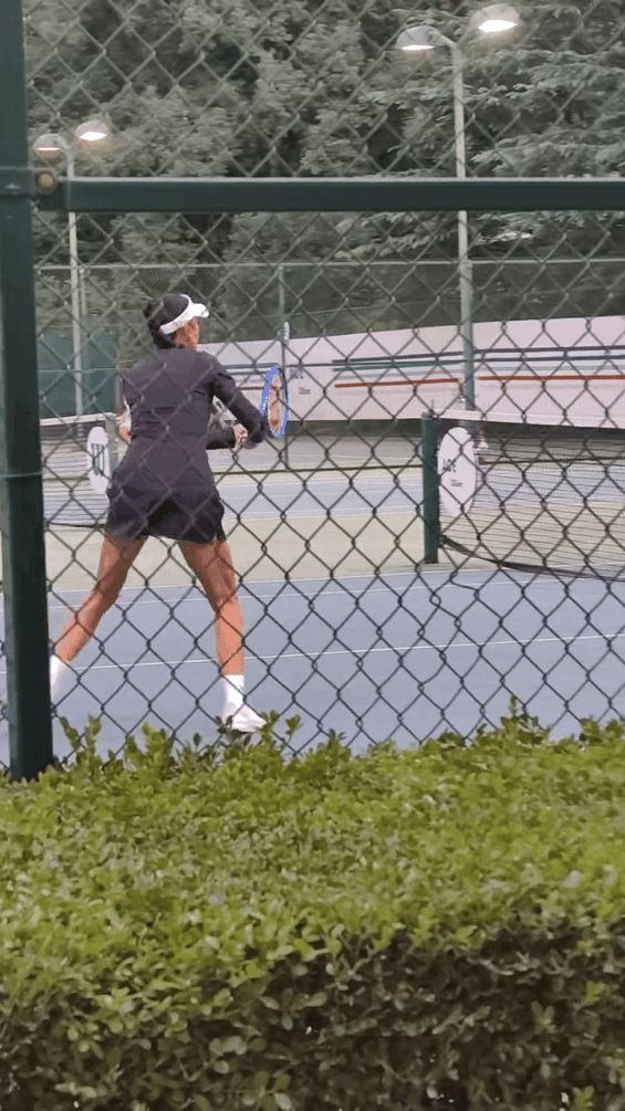 虽然我也很喜欢瞿颖但是真的不服老不行一周打7天的网球真的打出了老人味评