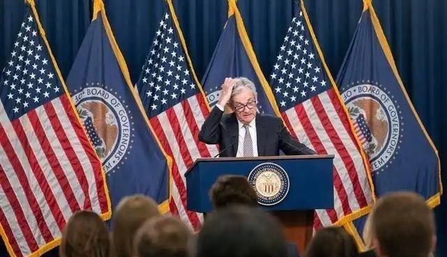 美联储现在巴不得中国能早点抛售美债？为啥他们一直不降息，因为他们很清楚，中国迟早