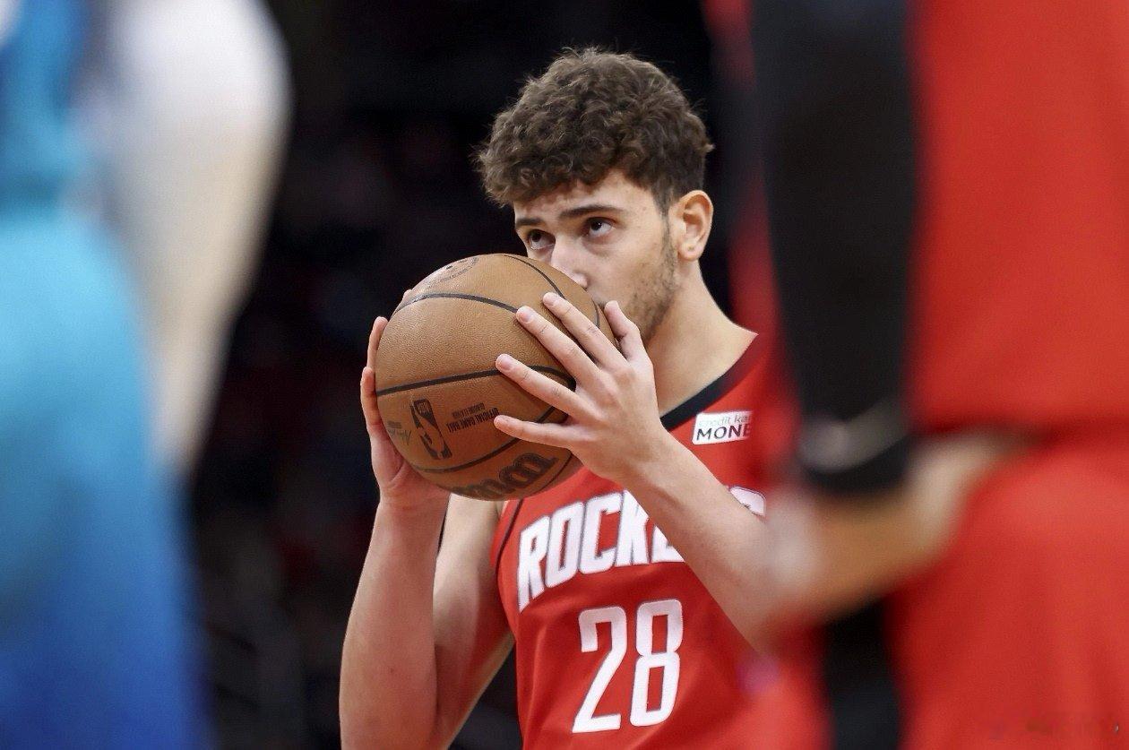 昨天火箭队的罚球表现简直脱胎换骨阿门:9罚9中👀小贾:8罚8中申京:2罚2中