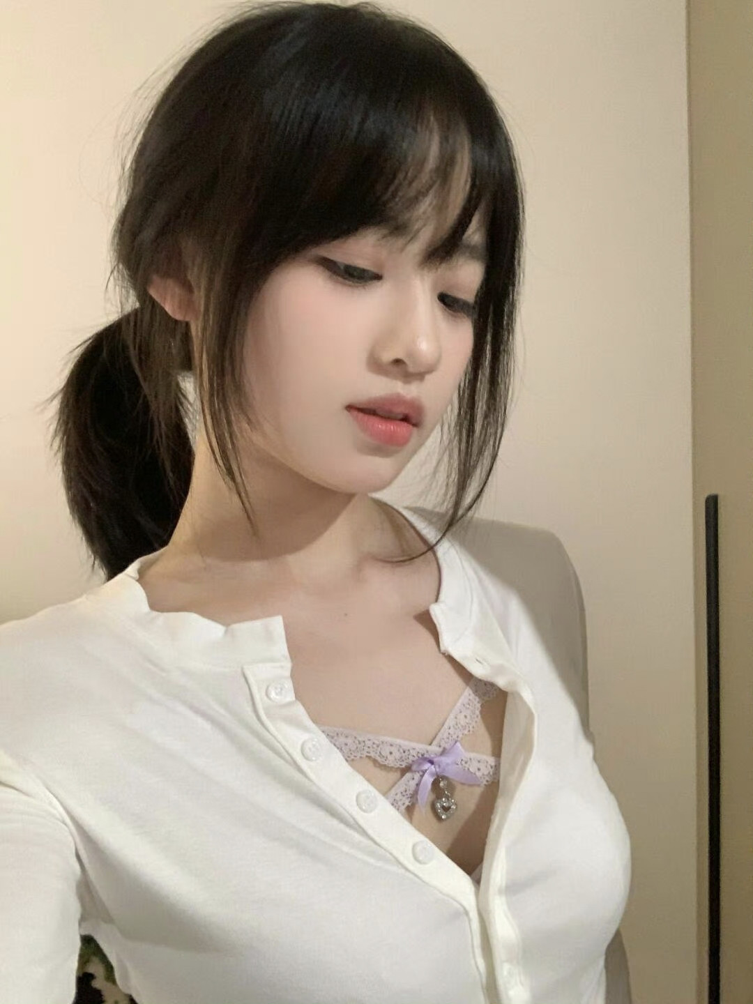 新买的衣服能穿出去么