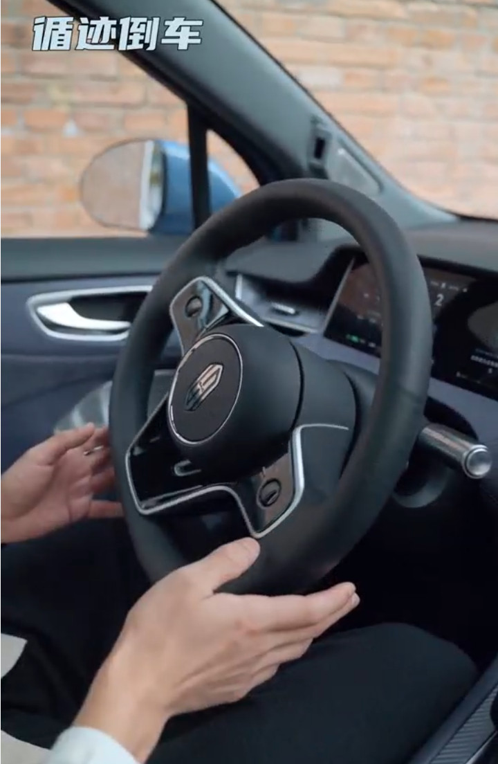 尚界H5这招"回头是岸"我直接跪了...《外星从》师父教科书级操作：走错路不慌张