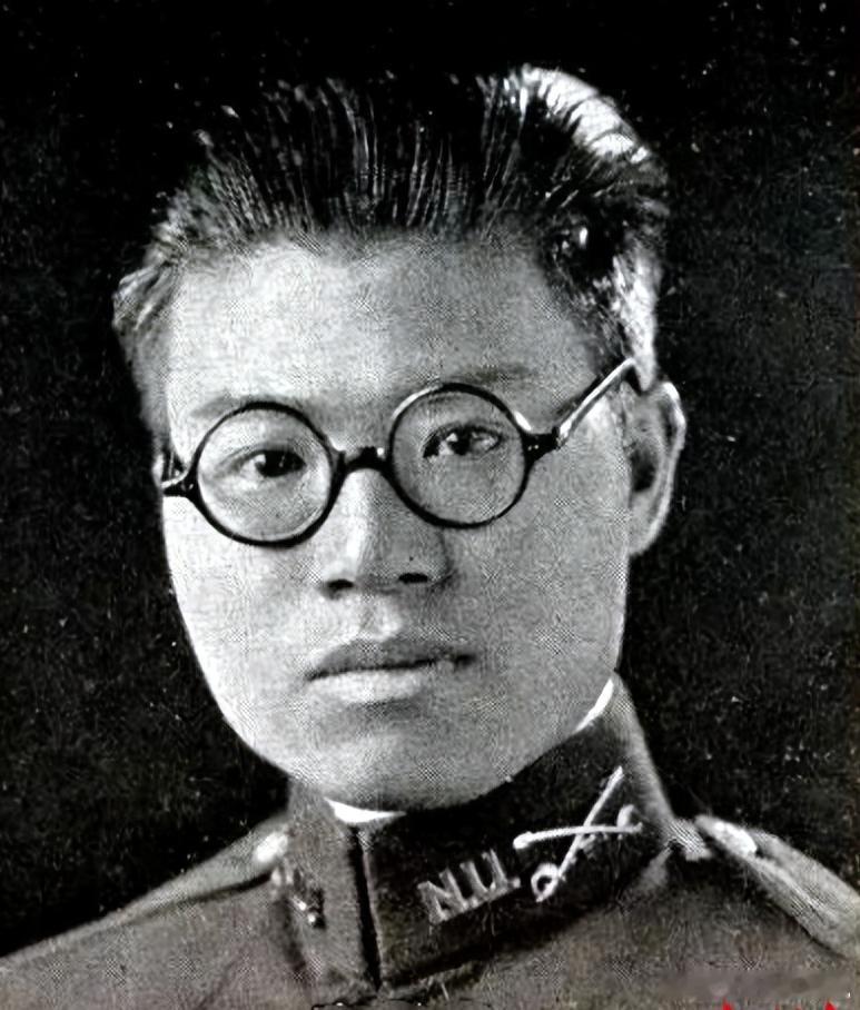 1942年，远征军副师长齐学启不幸被俘。面对日军劝降，他正气凛然：“中国军人，