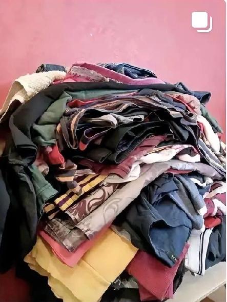 你身上穿的衣服，说不定正在悄悄影响你的大脑健康！最近有研究发现，像我们冬天常穿的