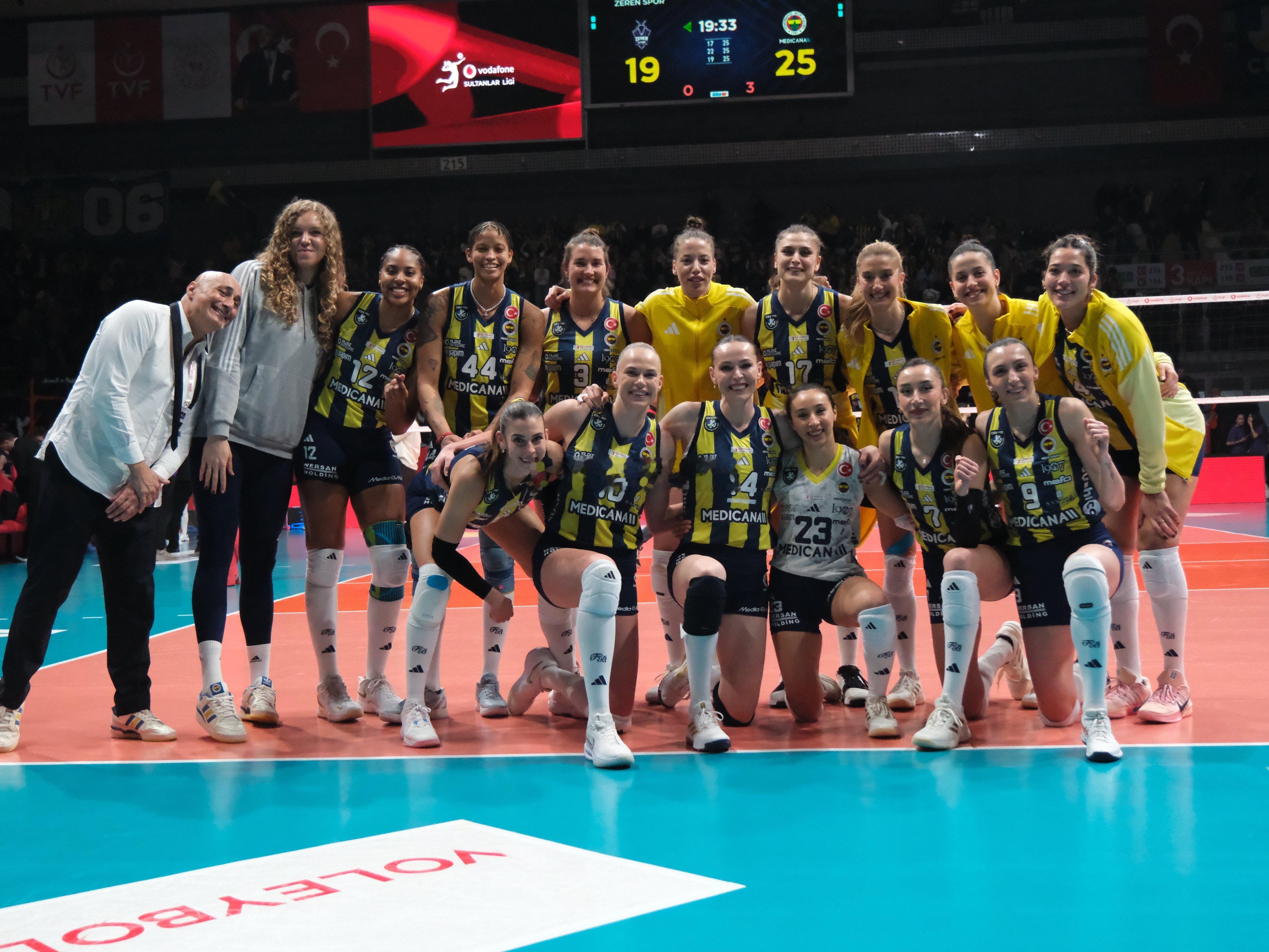 【土超决赛次回合费内巴切逆转银行扳回一城】2025-2026土耳其女排超级联赛