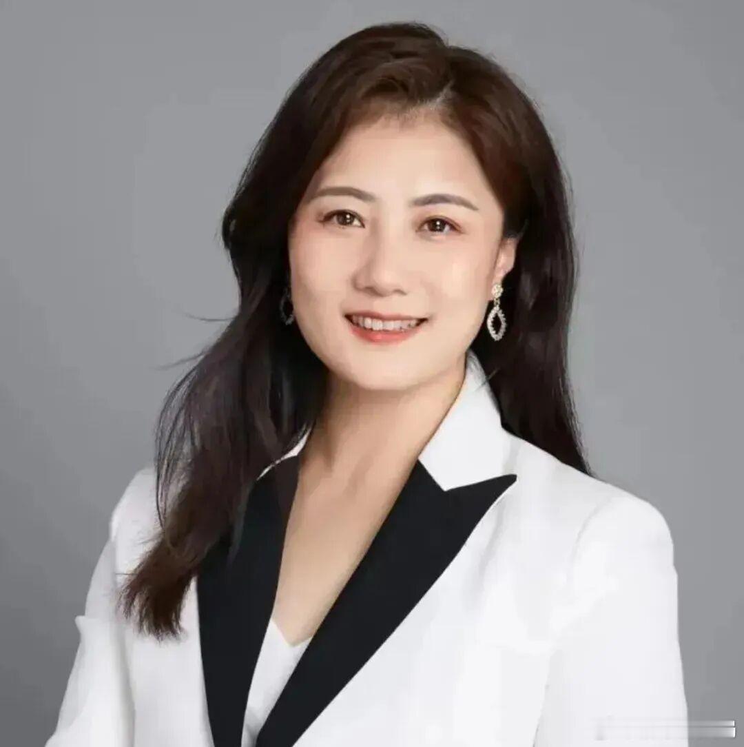 网传启境汽车任命新CMO近日，从《品牌与商业》获悉，广汽集团与华为联合打造的高