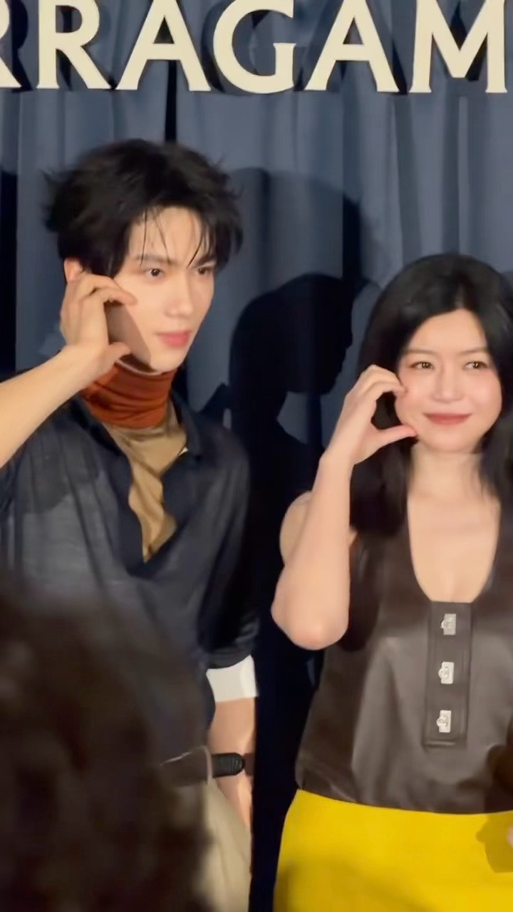 妍希溢出屏幕的姐感，尤其是和弟弟同框🥰🥰陈妍希余承恩同框豪门姐弟感