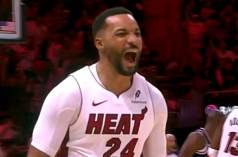 鲍威尔：逼泰伦卢玩起了神套路！鲍威尔的疯狂！就是压死快船的最后一棵稻草：这是往