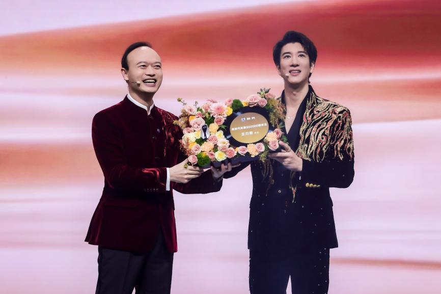 王力宏成腾势汽车第50万辆车主！腾势N9闪充版上市，40.98万元起！在辅助驾